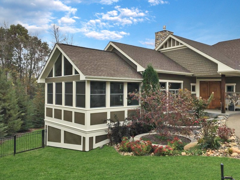 Social Media Strategy and Content: Proficient&nbsp;Construction